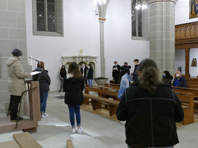 Firmvorbereitungsgottesdienst in St. Crescentius (Foto: Karl-Franz Thiede)